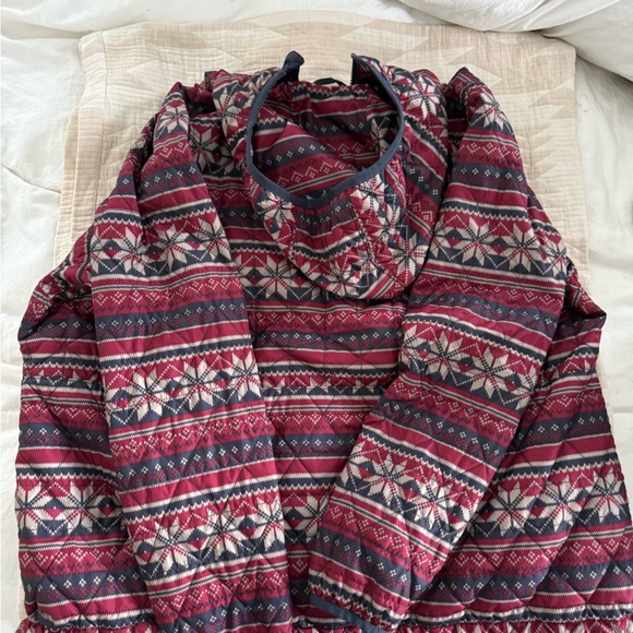 L.L. Bean Burgundy and Navy Patterned Jacket - Picture 4 of 4